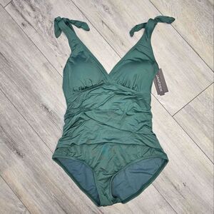Jantzen  Women's Goddess Green Tummy Control One-Piece Swimsuit Size 8